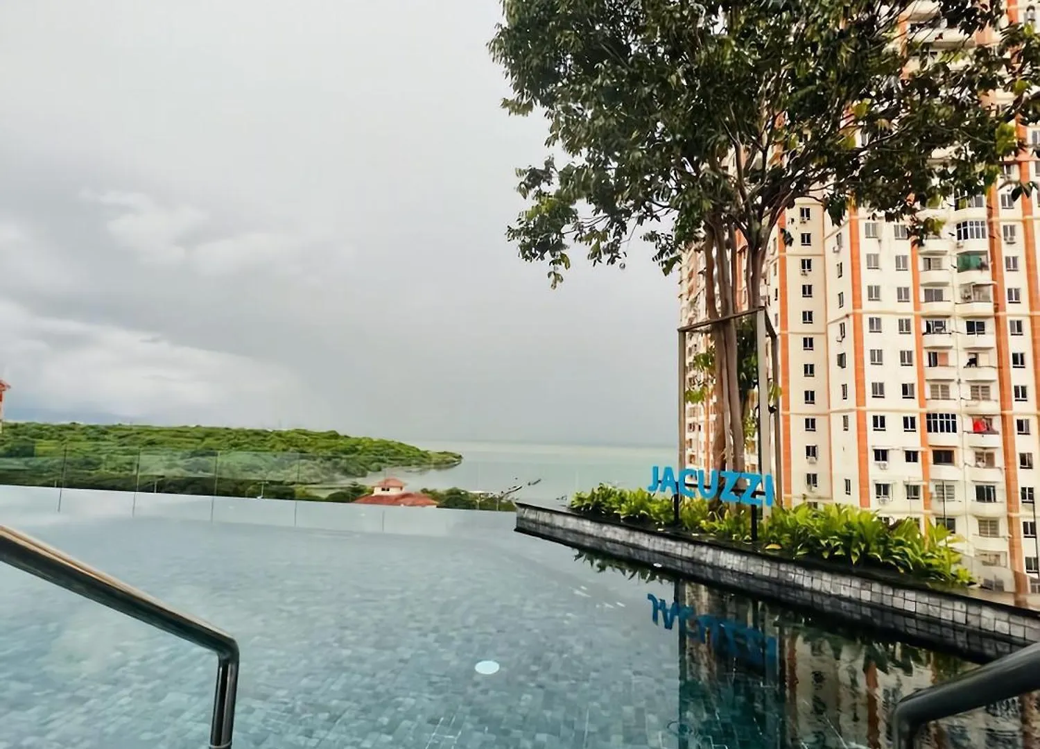 Urban Suites R L 6Pax 2R2B L Seaview &Cityview L Georgetown Jelutong