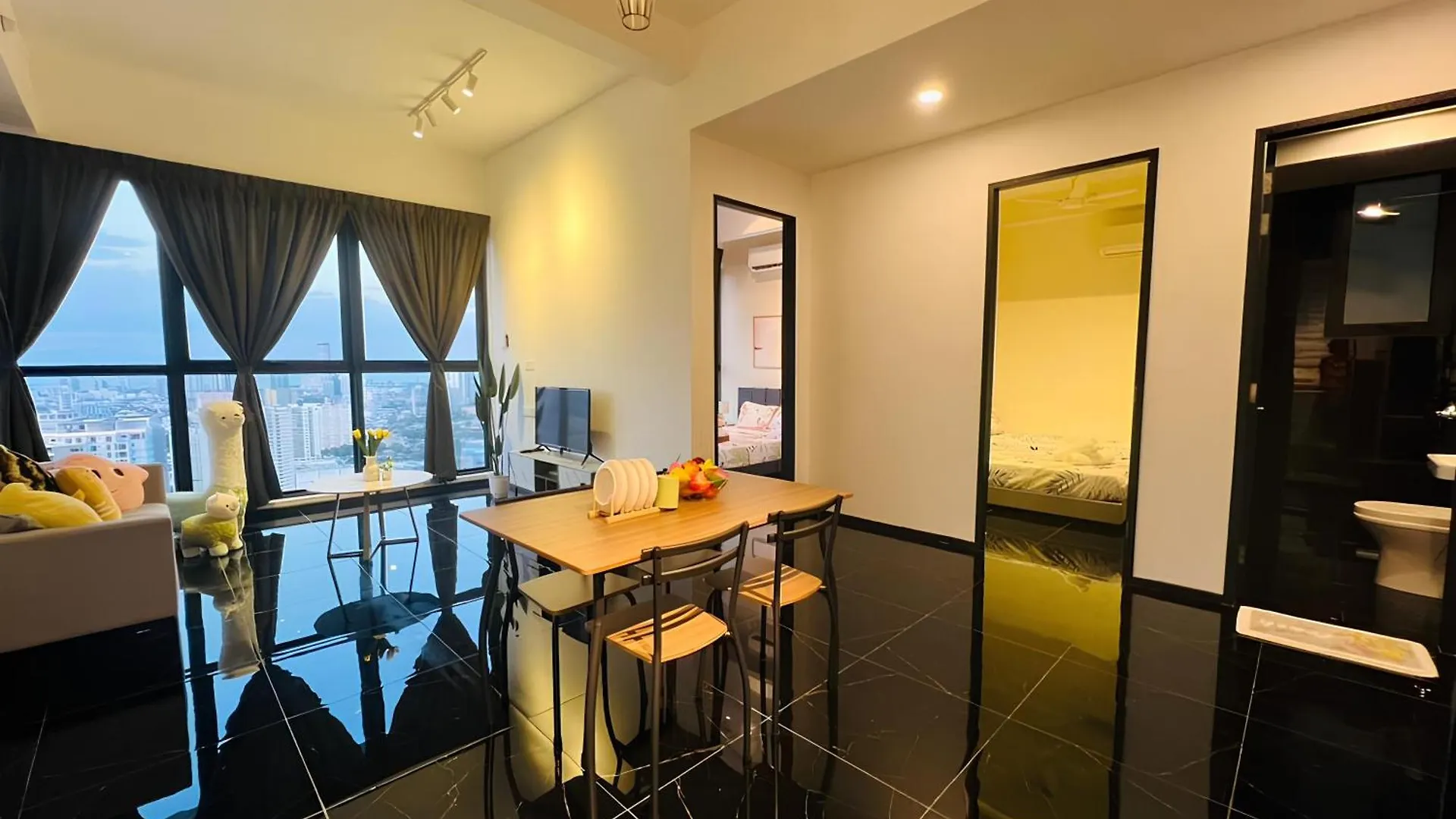Apartment Urban Suites R L 6Pax 2R2B L Seaview &Cityview L Georgetown Jelutong